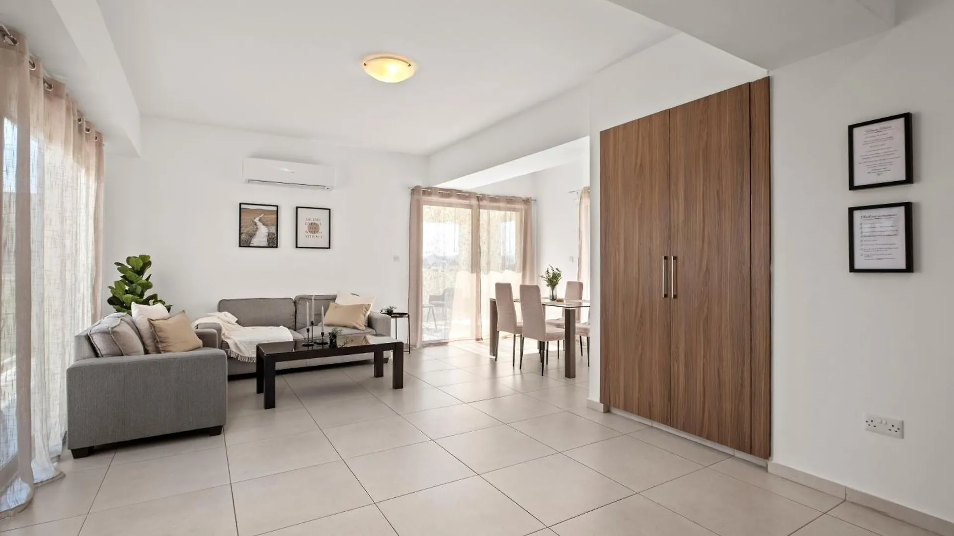 Downtown 2 Bedroom Penthouse Larnaka